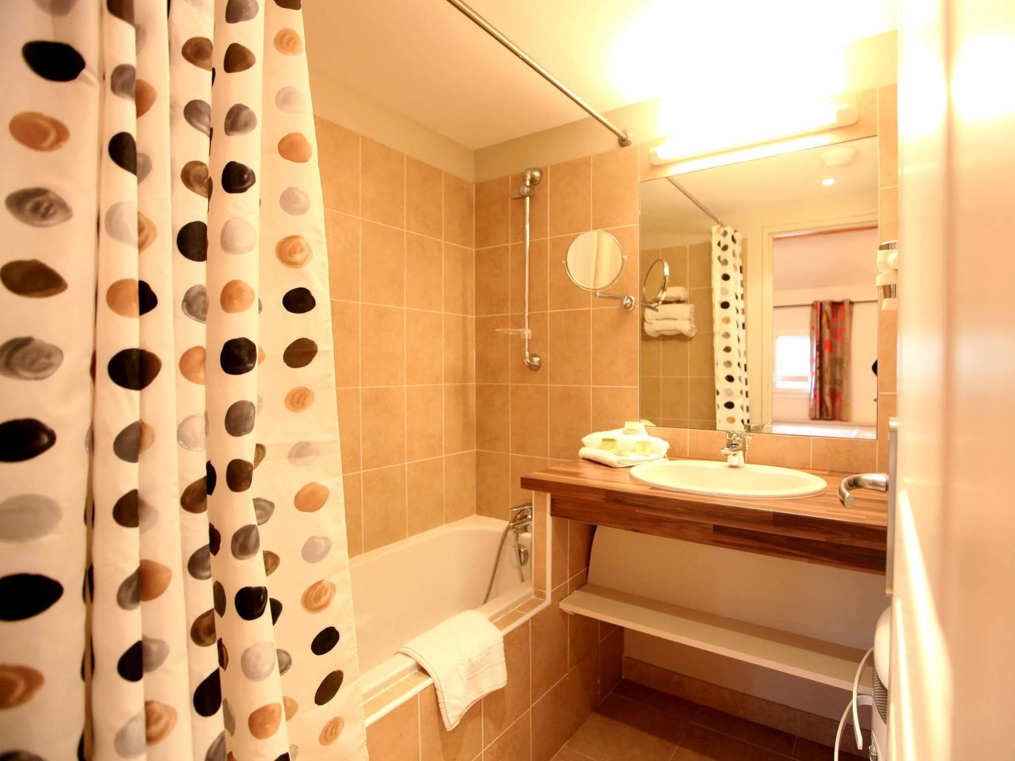 Domaine Les Mejeonnes Hotel Valaurie Buitenkant foto